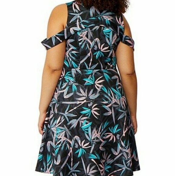 New Rebel Wilson Cold Shoulder Tropical Dress 3X - Picture 2 of 13